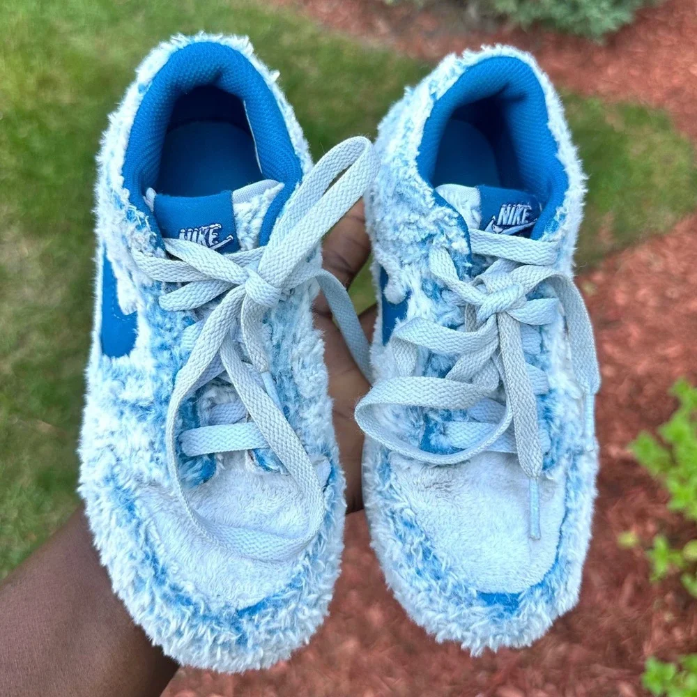 Nike Dunk Low Little Boys Sneakers Size 13 Celestine Blue Abominable Snowman
